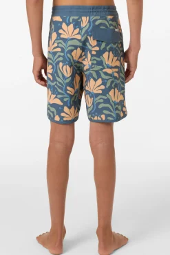 Boy's Cruzer Scallop 16