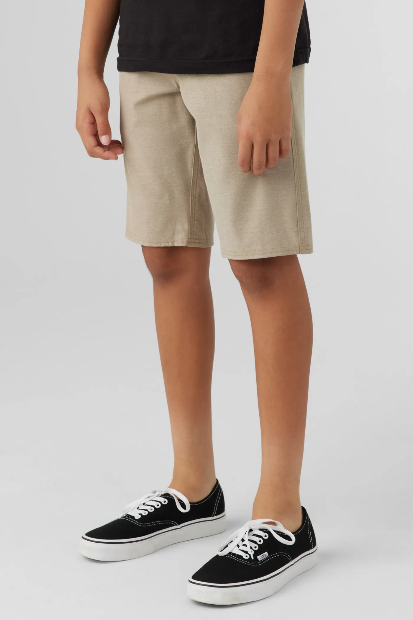 Boy's Reserve Light Check 18" Hybrid Shorts