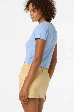 Leah Hawaii Fitted Tee