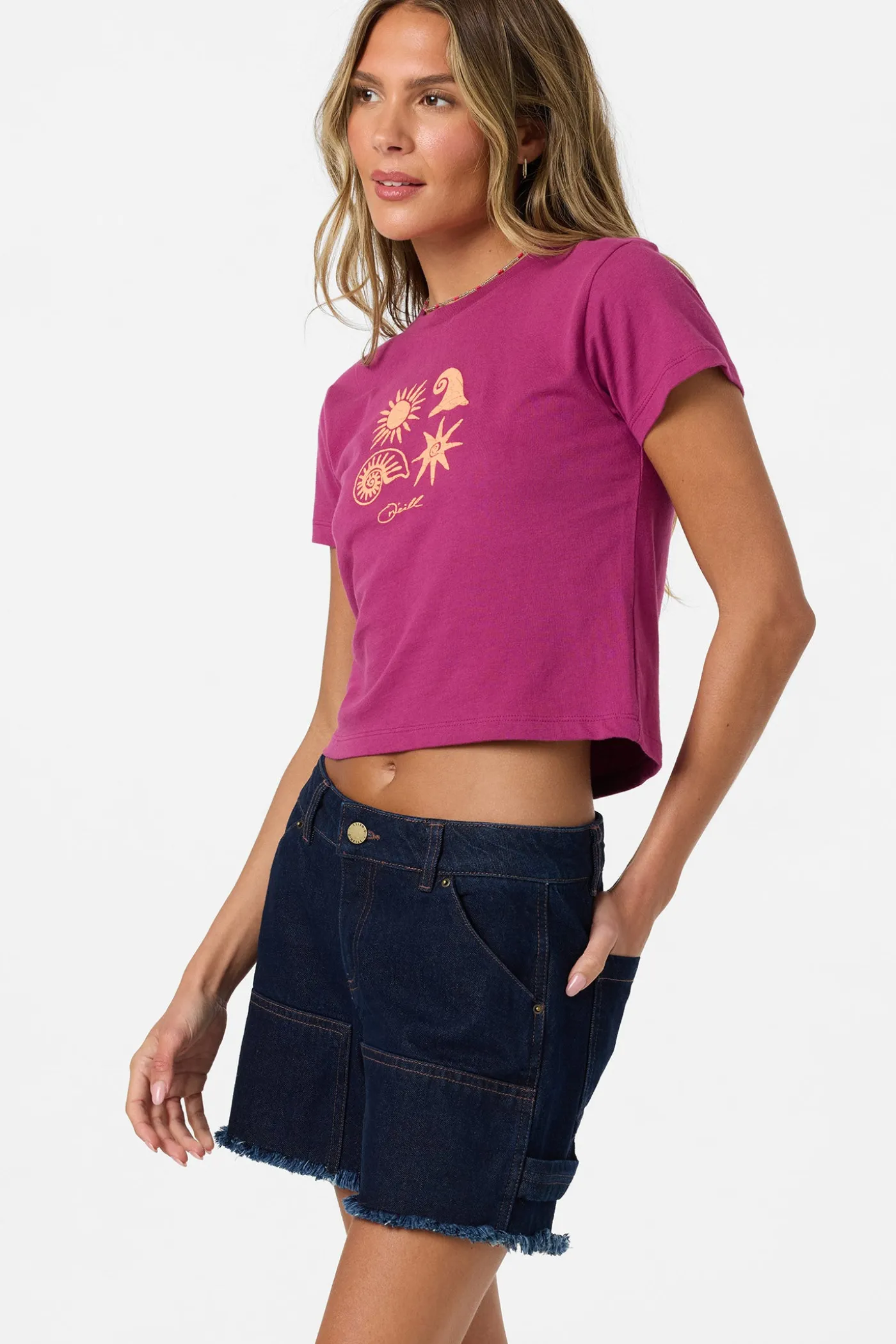 Shell Star Fitted Tee
