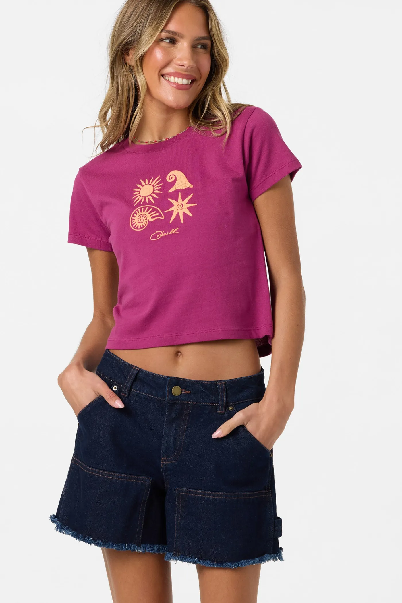 Shell Star Fitted Tee