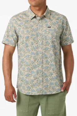 Terrace Standard Fit Shirt
