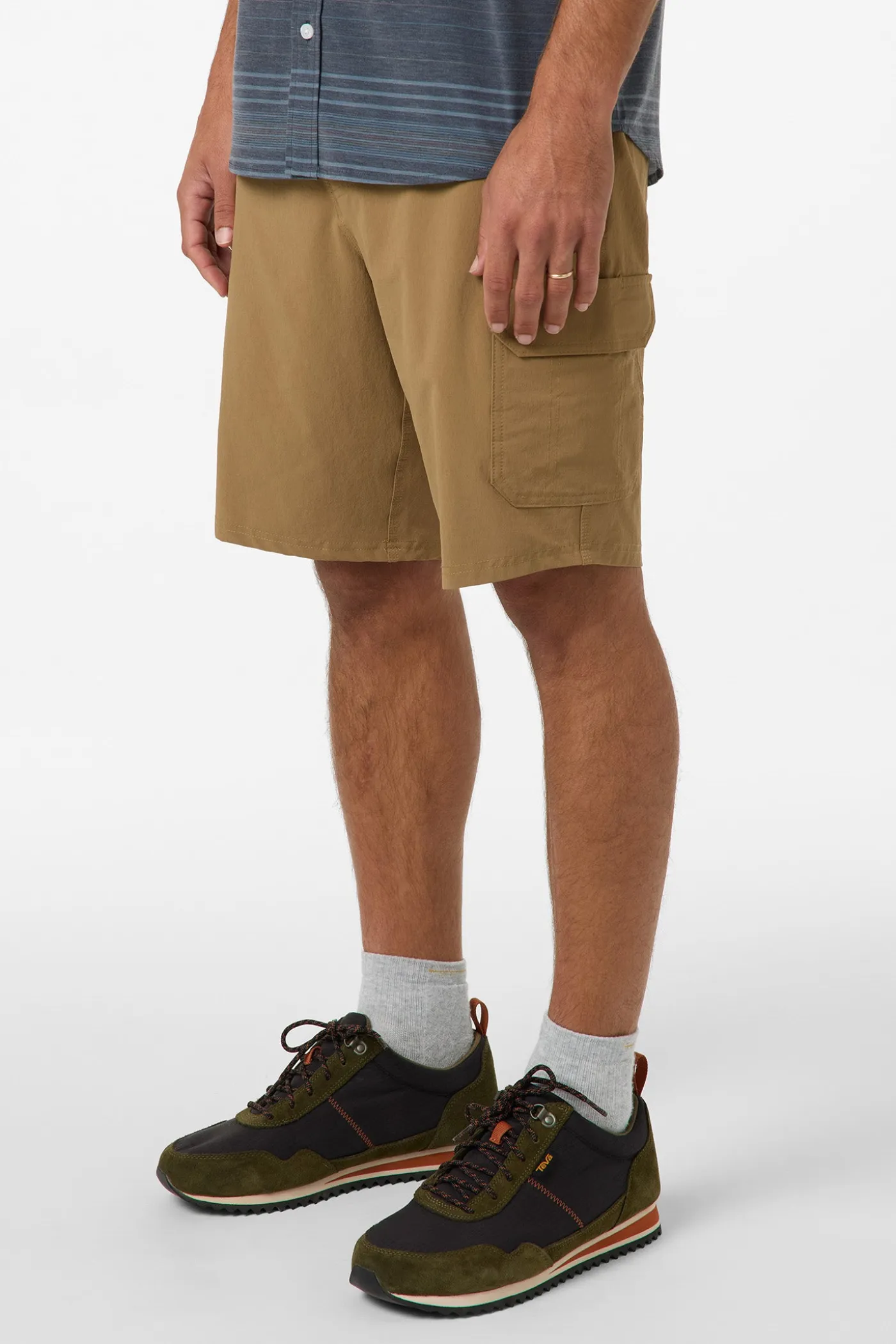 TRVLR Cargo 20" Hybrid Shorts