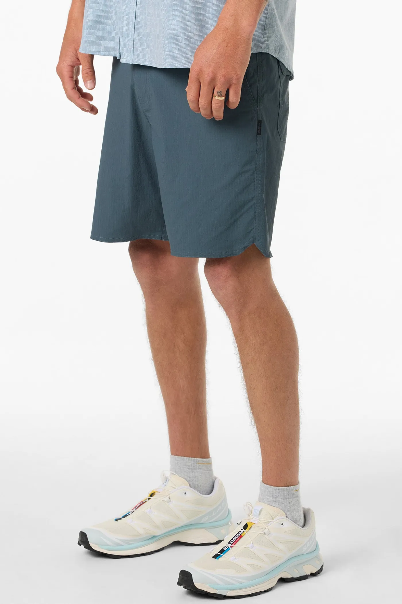 TRVLR Halfback 18" Hybrid Shorts